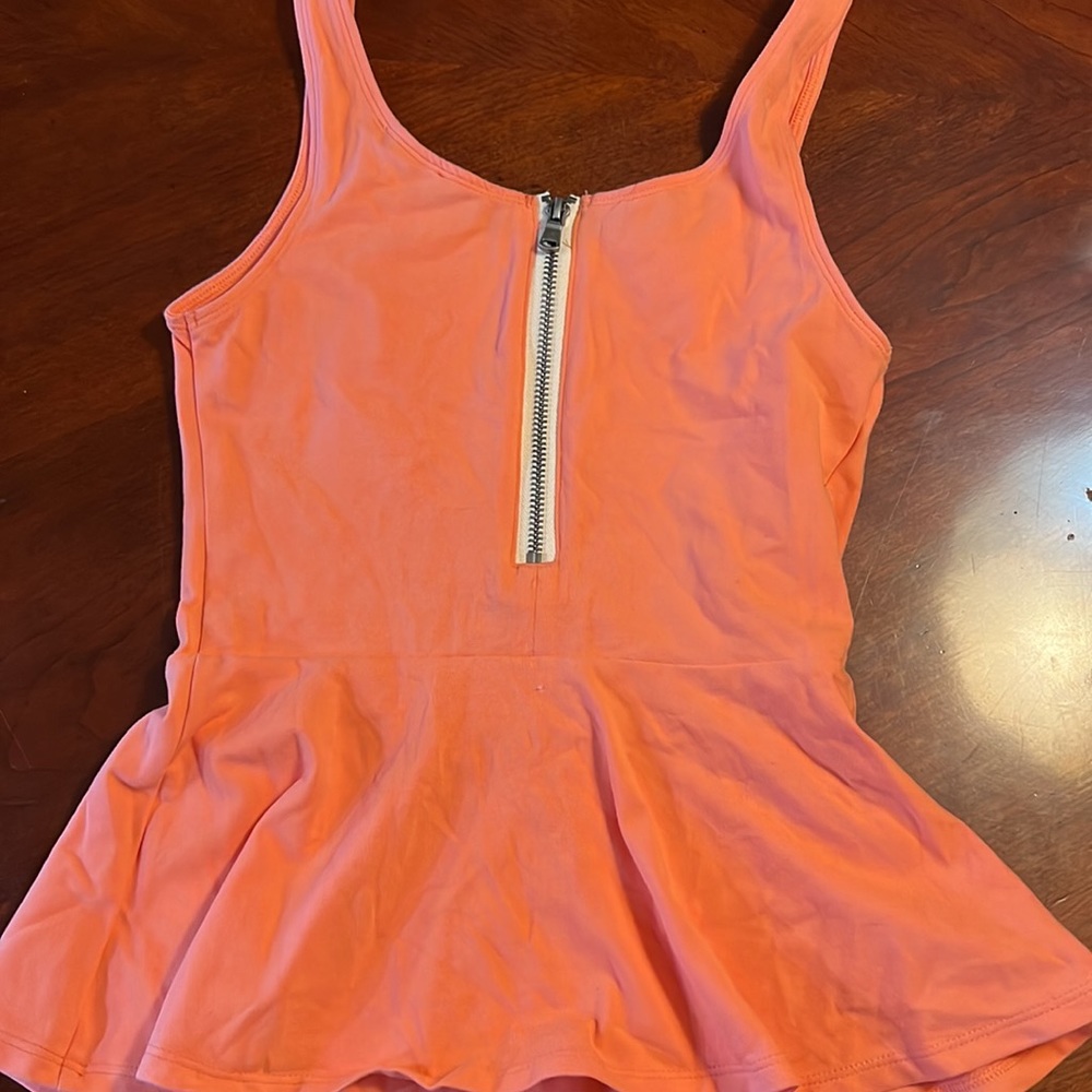 Express Xs - Picture 2 of 2